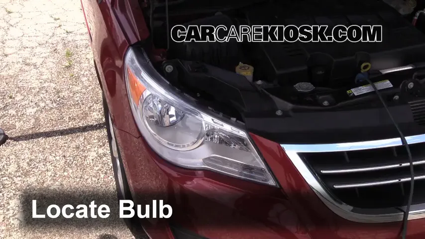 2009 Volkswagen Routan SEL 4.0L V6 Lights Highbeam (replace bulb)